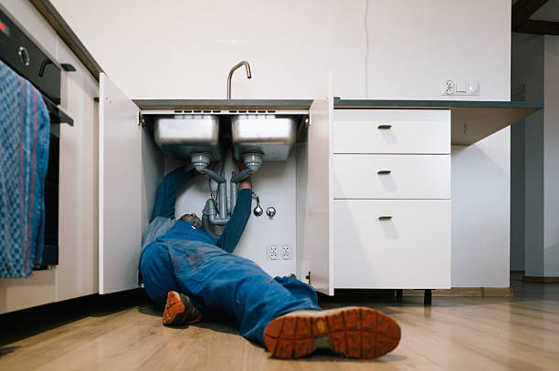Professional Leak Detection technician working in Harrington, DE